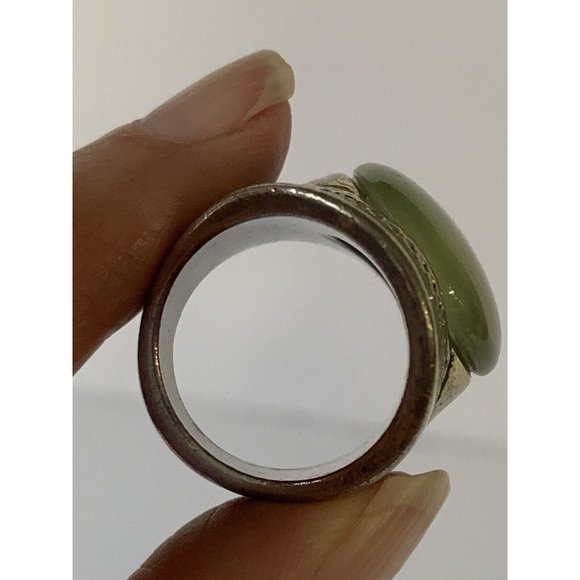 Vintage Green Chalcedony statement Ring - Picture 12 of 14